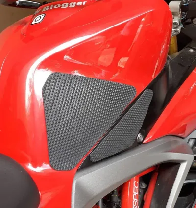 Grip-on Tank Grip for TVS Apache RR 310